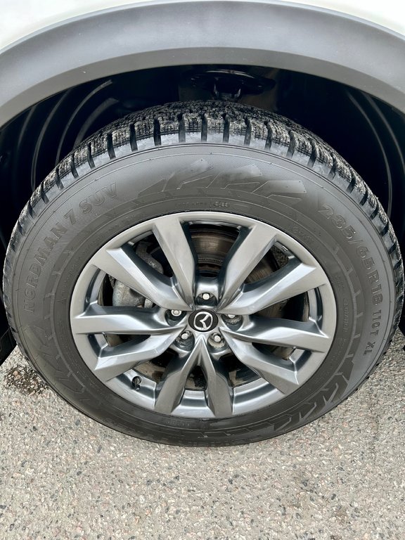 2023 Mazda CX-9 GS (AWD) in Mont-Laurier, Quebec - 8 - w1024h768px