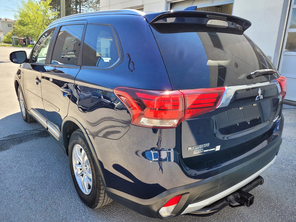 2018 Mitsubishi Outlander SE (A/C) in Mont-Laurier, Quebec - 8 - w1024h768px