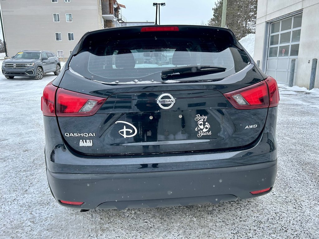 2018 Nissan Qashqai S (AWD) in Mont-Laurier, Quebec - 6 - w1024h768px