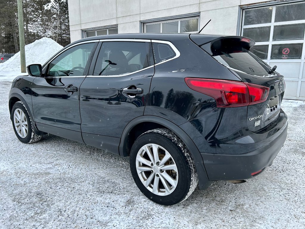 2018 Nissan Qashqai S (AWD) in Mont-Laurier, Quebec - 7 - w1024h768px