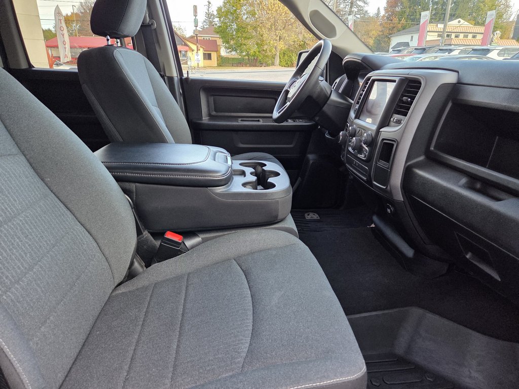 2022 Ram 1500 Classic Express in Mont-Laurier, Quebec - 11 - w1024h768px