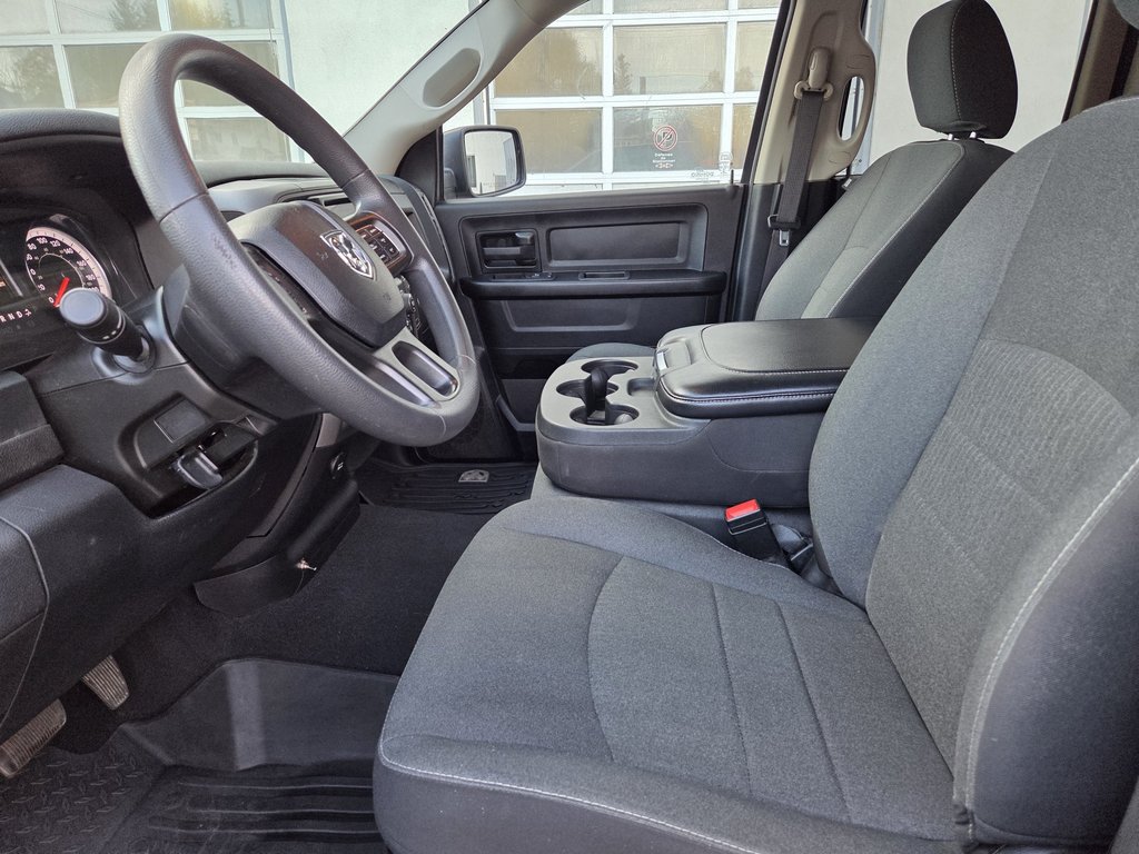2022 Ram 1500 Classic Express in Mont-Laurier, Quebec - 10 - w1024h768px
