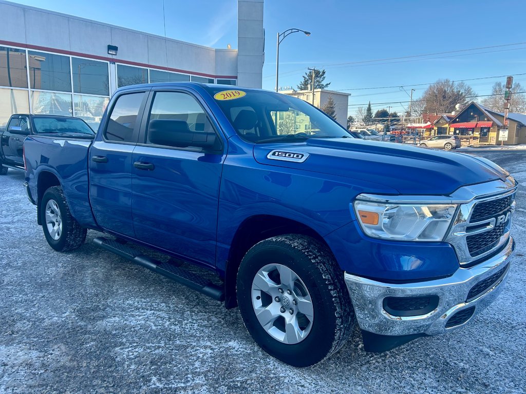 2019 Ram 1500 Tradesman QuadCab V6 4x4 in Mont-Laurier, Quebec - 3 - w1024h768px