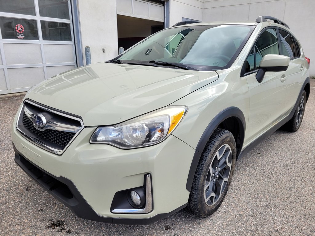 2017 Subaru Crosstrek Sport (AWD) in Mont-Laurier, Quebec - 1 - w1024h768px