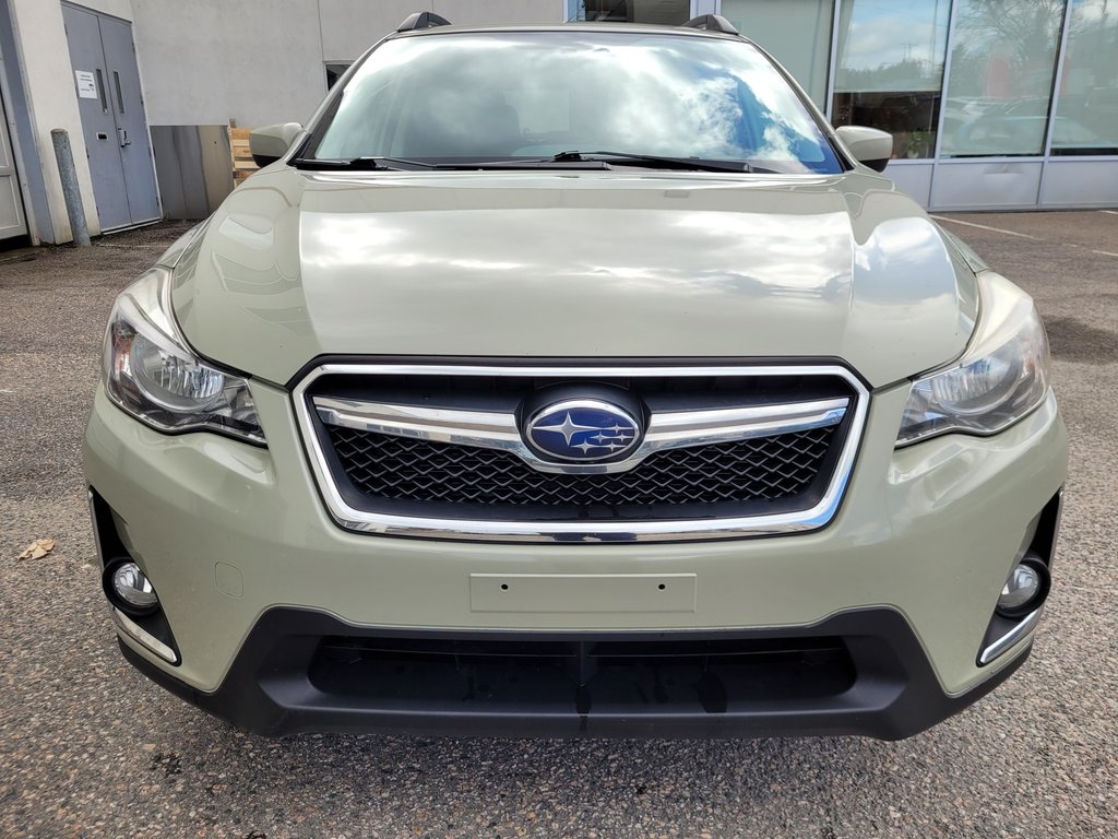 2017 Subaru Crosstrek Sport (AWD) in Mont-Laurier, Quebec - 2 - w1024h768px