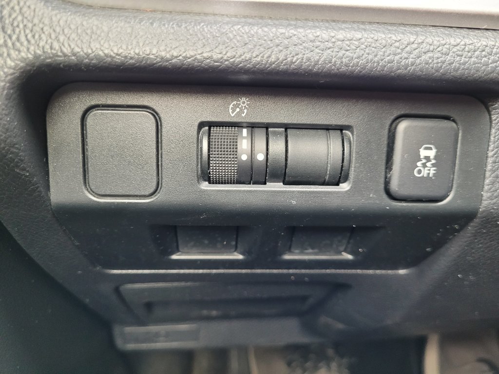 2017 Subaru Crosstrek Sport (AWD) in Mont-Laurier, Quebec - 16 - w1024h768px
