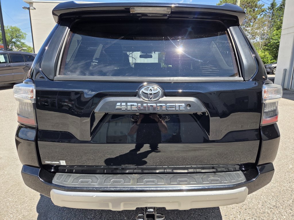 2017 Toyota 4Runner SR5 TRD-Off Road 4x4 in Mont-Laurier, Quebec - 6 - w1024h768px