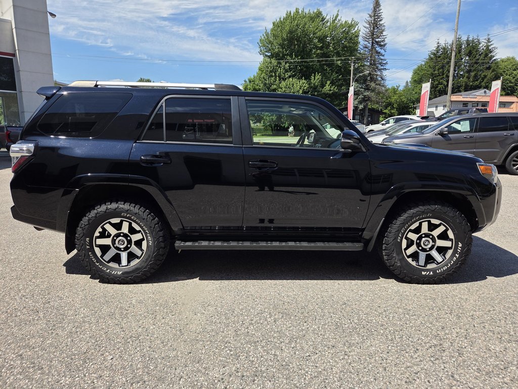 2017 Toyota 4Runner SR5 TRD-Off Road 4x4 in Mont-Laurier, Quebec - 4 - w1024h768px