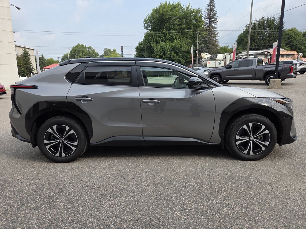 2024 Toyota BZ4X XLE in Mont-Laurier, Quebec - 4 - w1024h768px