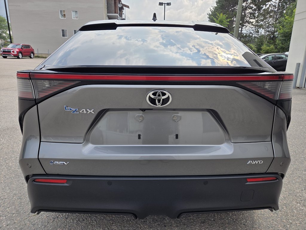 2024 Toyota BZ4X XLE in Mont-Laurier, Quebec - 6 - w1024h768px