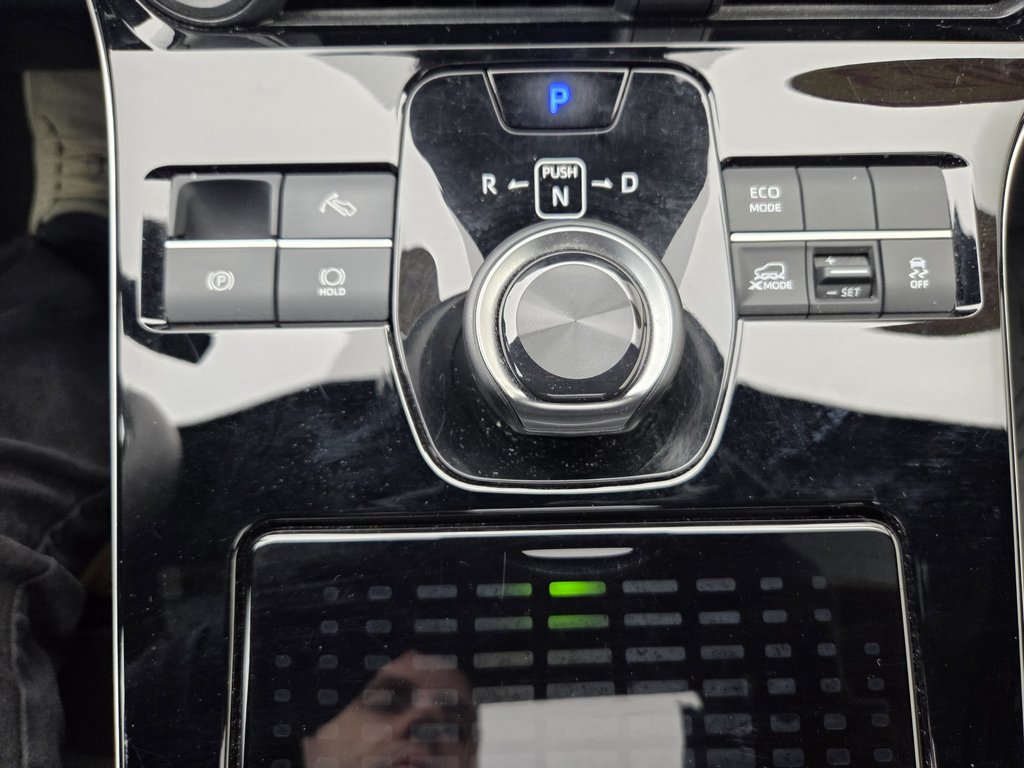 2023 Toyota BZ4X XLE AWD in Mont-Laurier, Quebec - 14 - w1024h768px