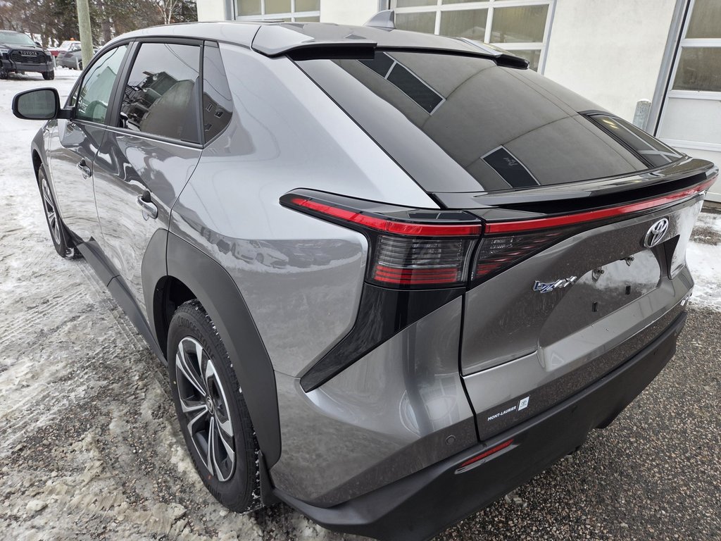 2023 Toyota BZ4X XLE AWD in Mont-Laurier, Quebec - 7 - w1024h768px
