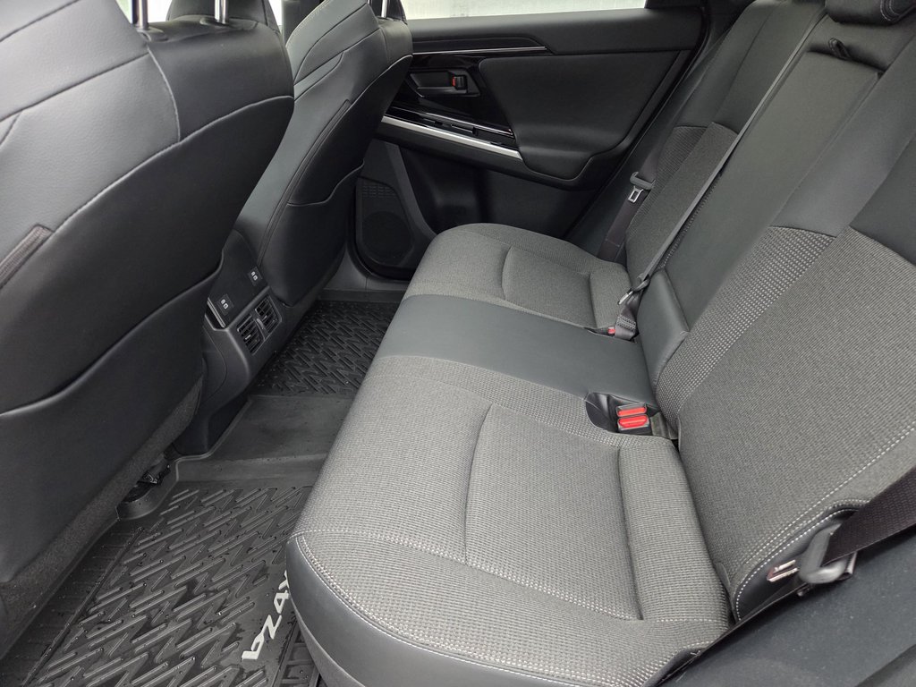 2023 Toyota BZ4X XLE AWD in Mont-Laurier, Quebec - 11 - w1024h768px