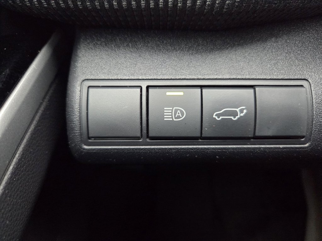 2023 Toyota BZ4X XLE AWD in Mont-Laurier, Quebec - 15 - w1024h768px