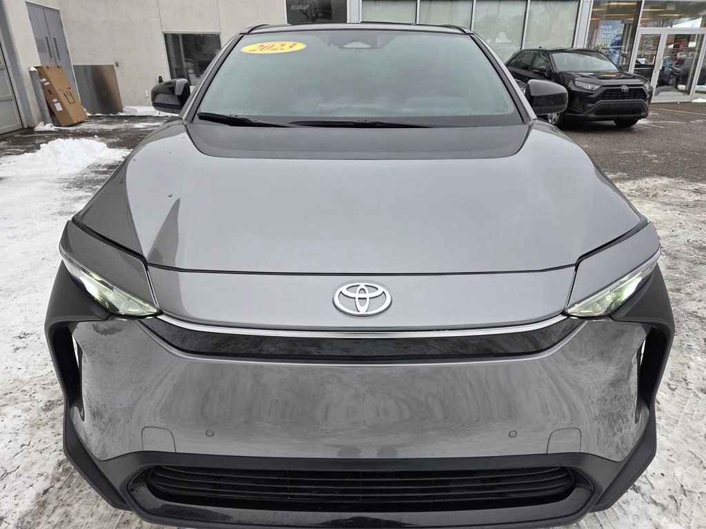2023 Toyota BZ4X XLE AWD in Mont-Laurier, Quebec - 2 - w1024h768px