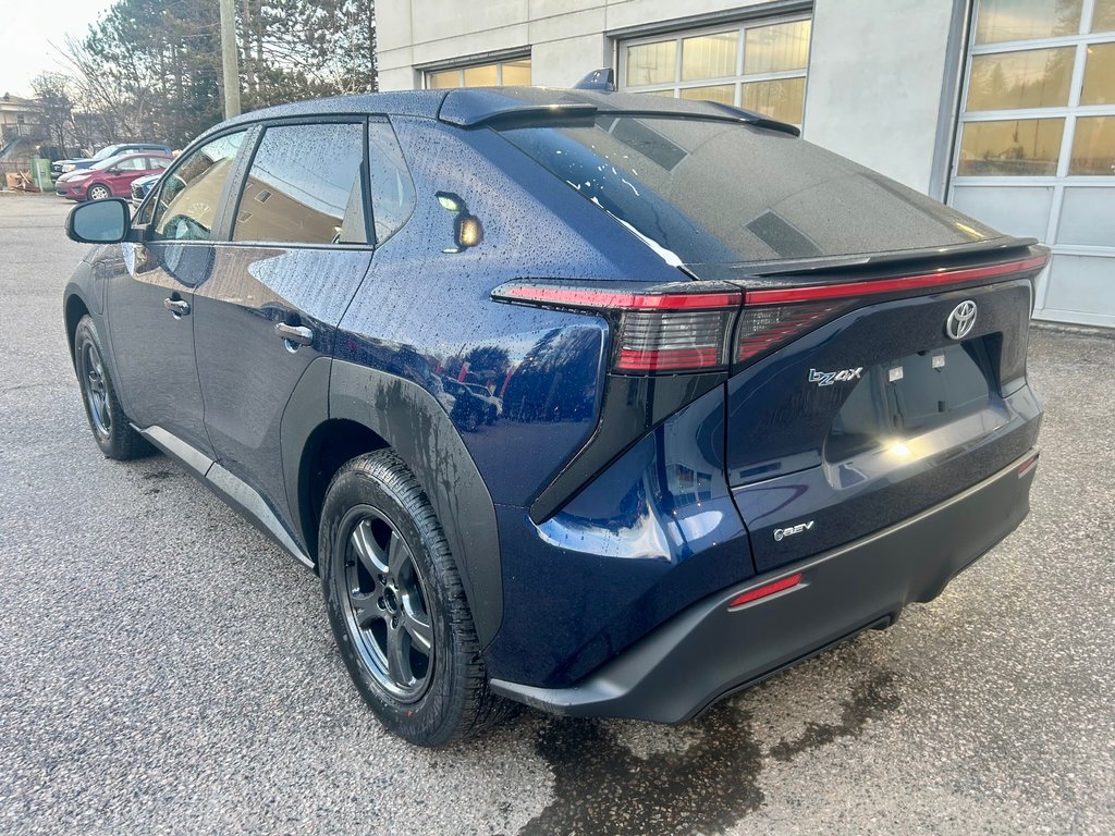 2024 Toyota BZ4X LE in Mont-Laurier, Quebec - 7 - w1024h768px