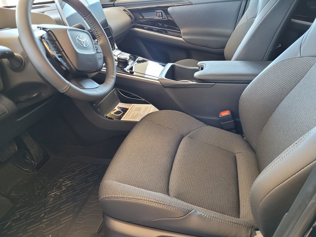 2025 Toyota BZ4X XLE in Mont-Laurier, Quebec - 9 - w1024h768px