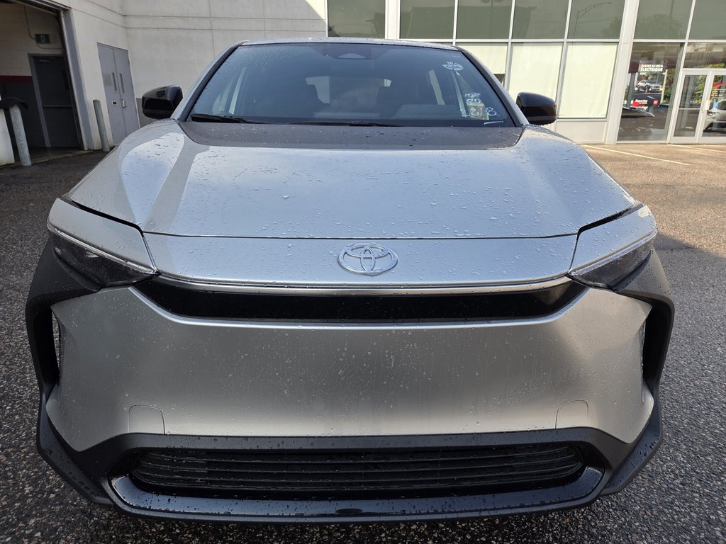 Toyota BZ4X LE 2025 à Mont-Laurier, Québec - 2 - w1024h768px