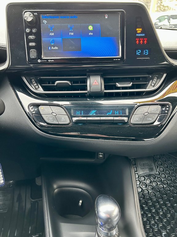2018 Toyota C-HR XLE in Mont-Laurier, Quebec - 16 - w1024h768px