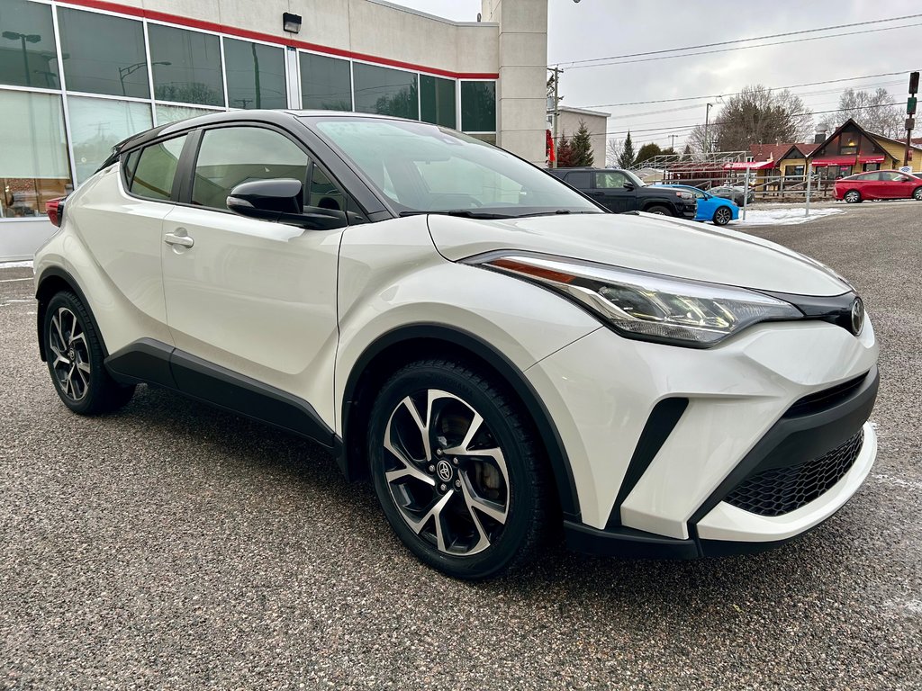 Toyota C-HR XLE Premium 2020 à Mont-Laurier, Québec - 3 - w1024h768px