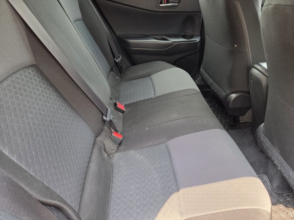 Toyota C-HR LE (FWD) 2021 à Mont-Laurier, Québec - 14 - w1024h768px