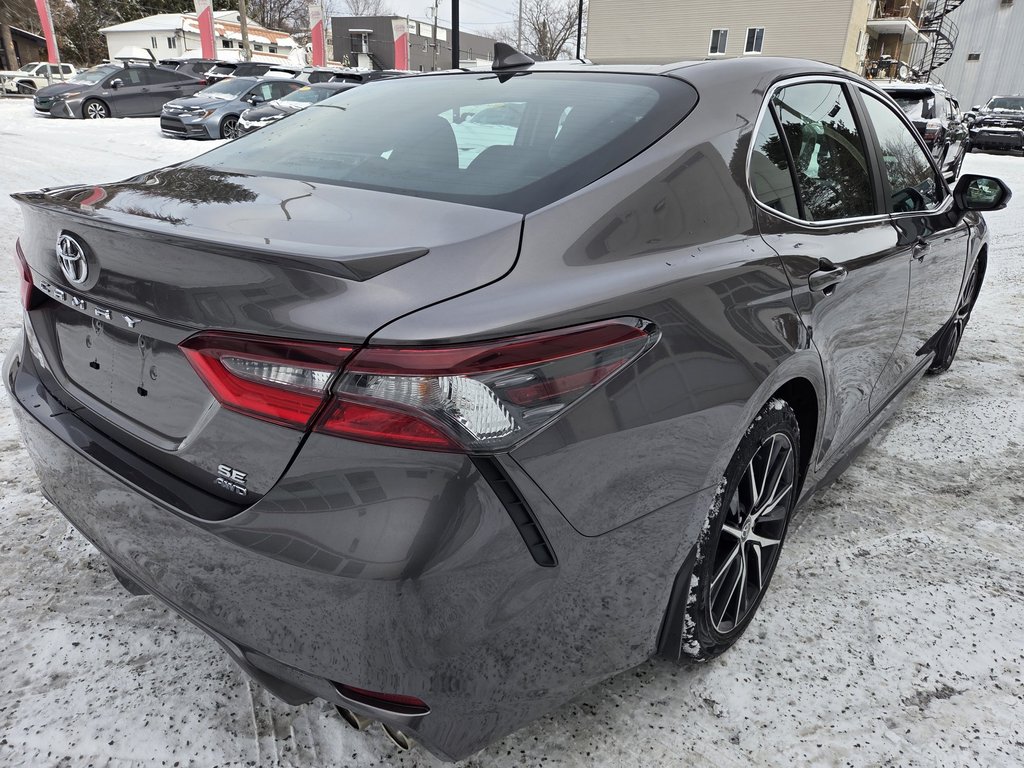 2021 Toyota Camry SE AWD in Mont-Laurier, Quebec - 5 - w1024h768px