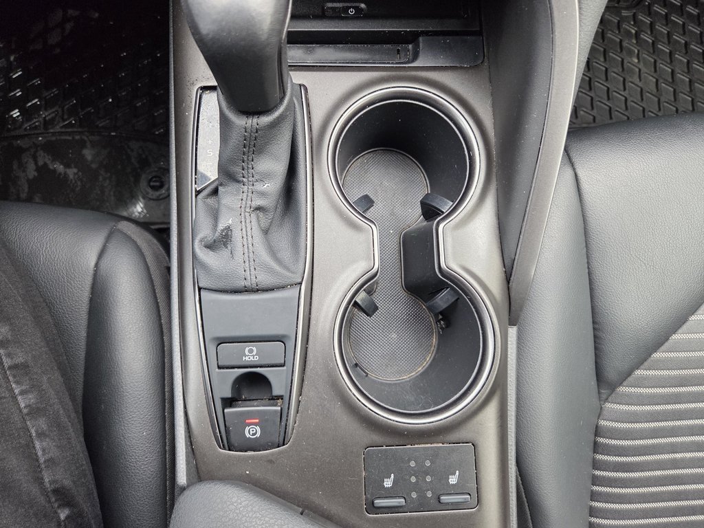 2021 Toyota Camry SE AWD in Mont-Laurier, Quebec - 15 - w1024h768px