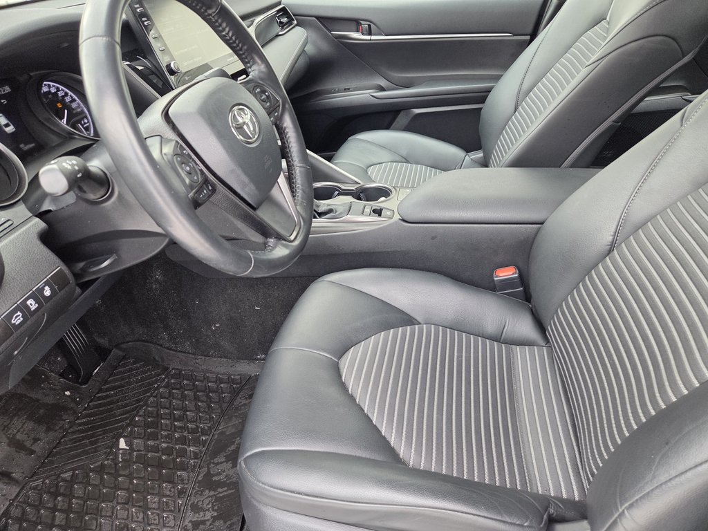 2021 Toyota Camry SE AWD in Mont-Laurier, Quebec - 9 - w1024h768px