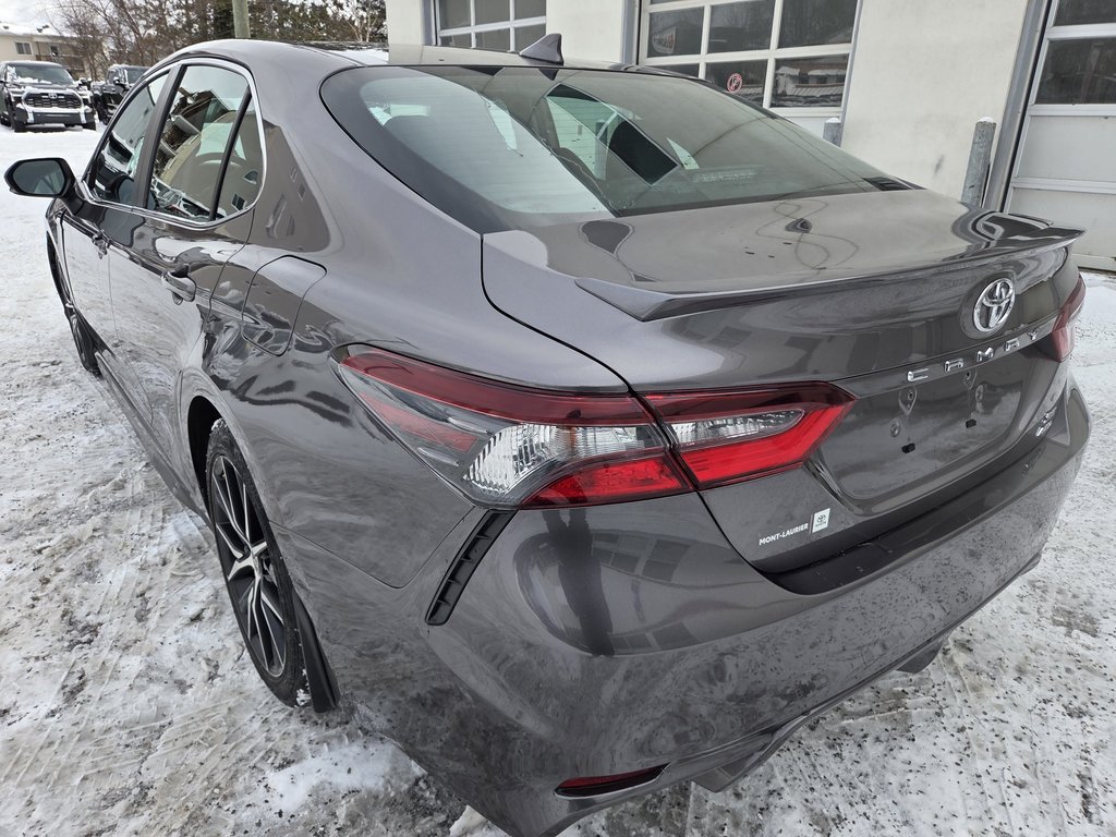 2021 Toyota Camry SE AWD in Mont-Laurier, Quebec - 7 - w1024h768px