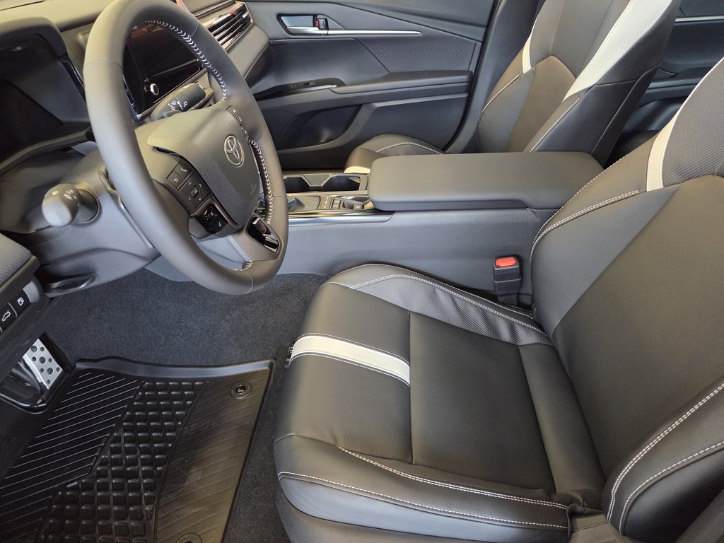 2026 Toyota CAMRY SE GROUPE AMÉLIORÉ in Mont-Laurier, Quebec - 8 - w1024h768px