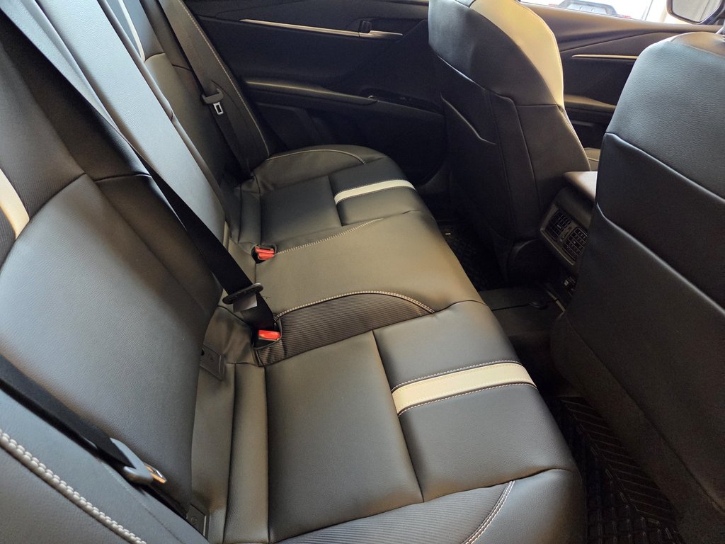 2026 Toyota CAMRY SE GROUPE AMÉLIORÉ in Mont-Laurier, Quebec - 11 - w1024h768px