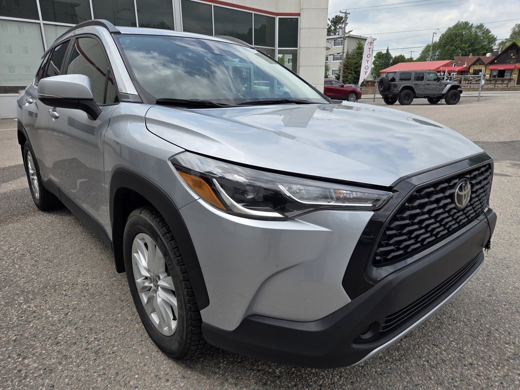 Toyota COROLLA CROSS LE Premium (AWD) 2022 à Mont-Laurier, Québec - 3 - w1024h768px