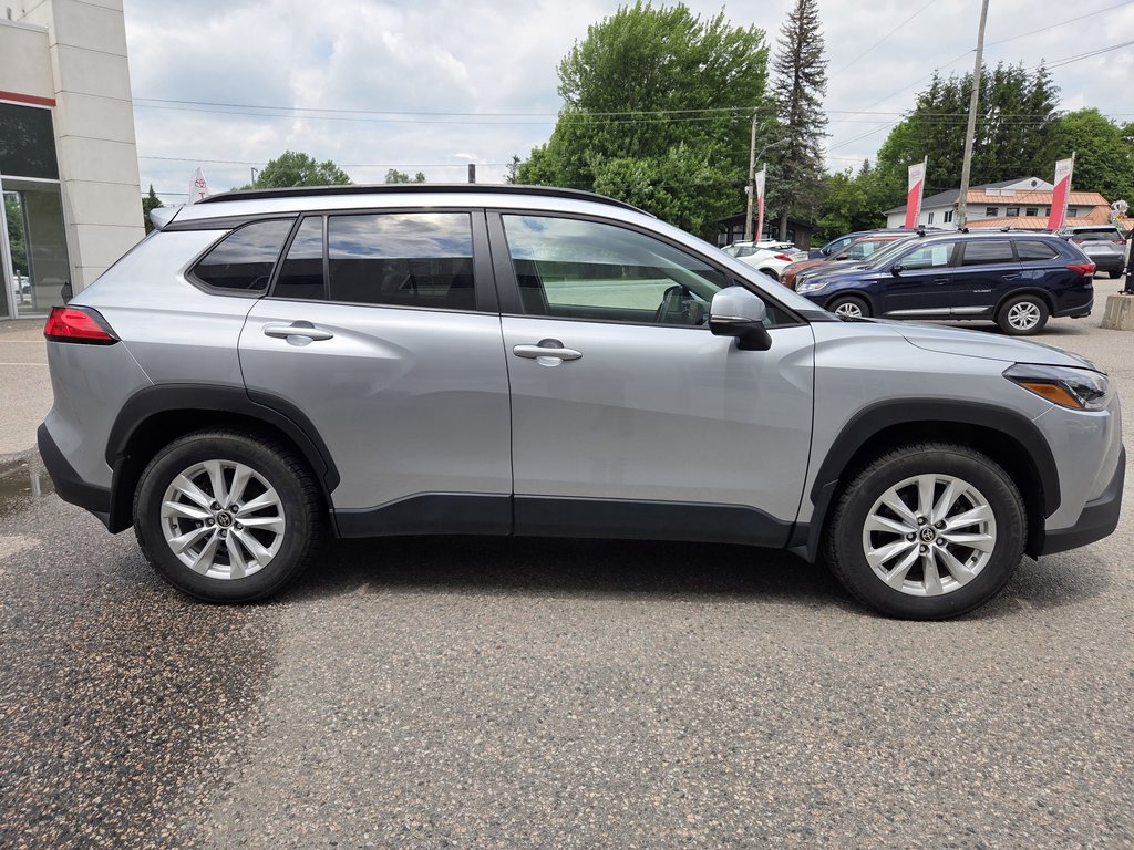 Toyota COROLLA CROSS LE Premium (AWD) 2022 à Mont-Laurier, Québec - 4 - w1024h768px