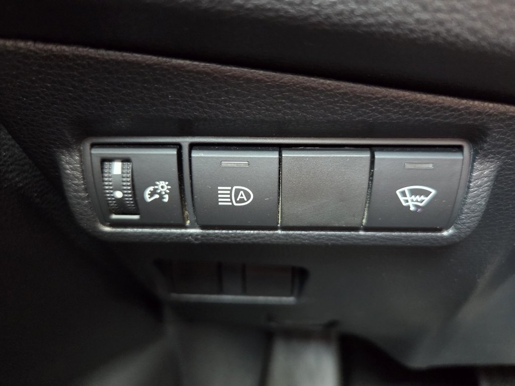 Toyota COROLLA CROSS LE Premium (AWD) 2022 à Mont-Laurier, Québec - 16 - w1024h768px