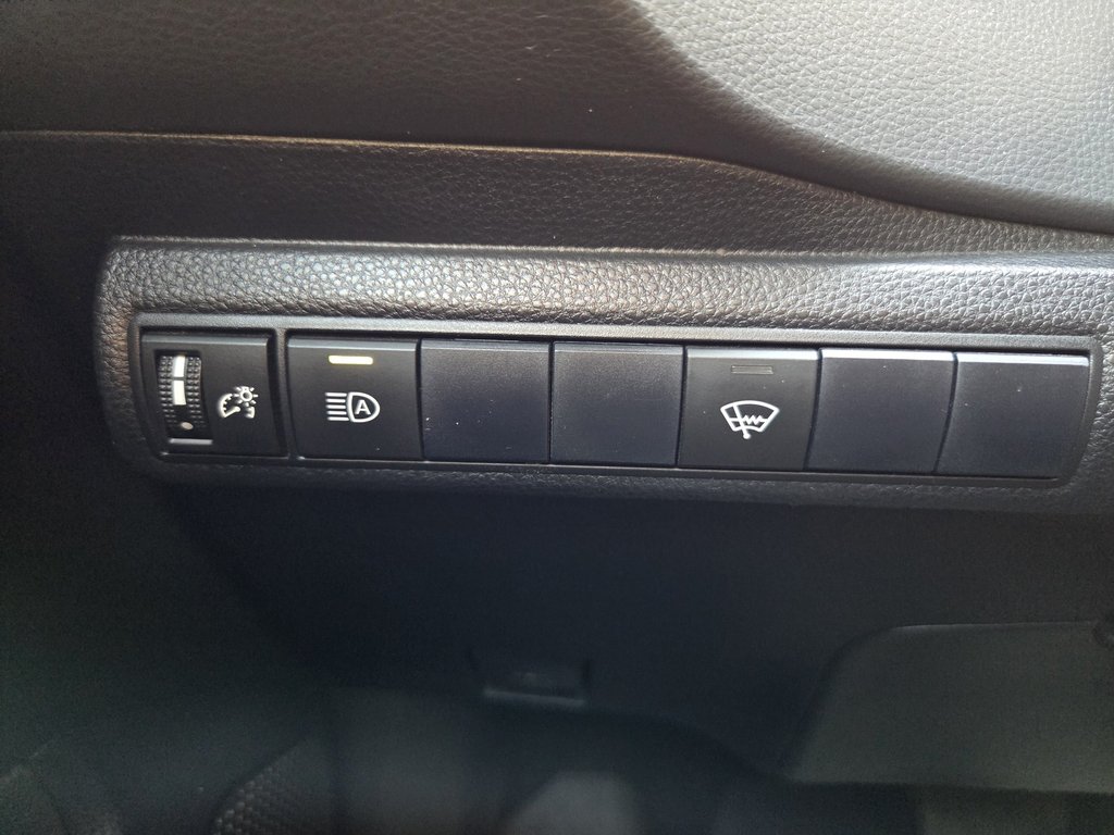 Toyota Corolla Hatchback SE (A/C) 2021 à Mont-Laurier, Québec - 15 - w1024h768px