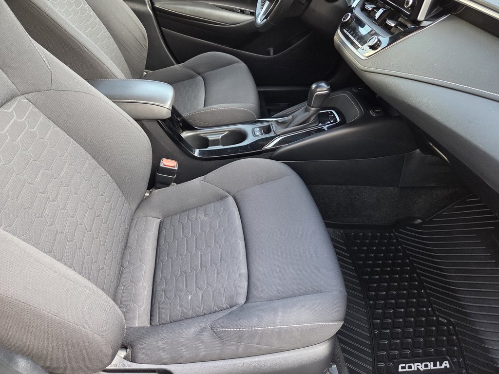 Toyota Corolla Hatchback SE (A/C) 2021 à Mont-Laurier, Québec - 12 - w1024h768px
