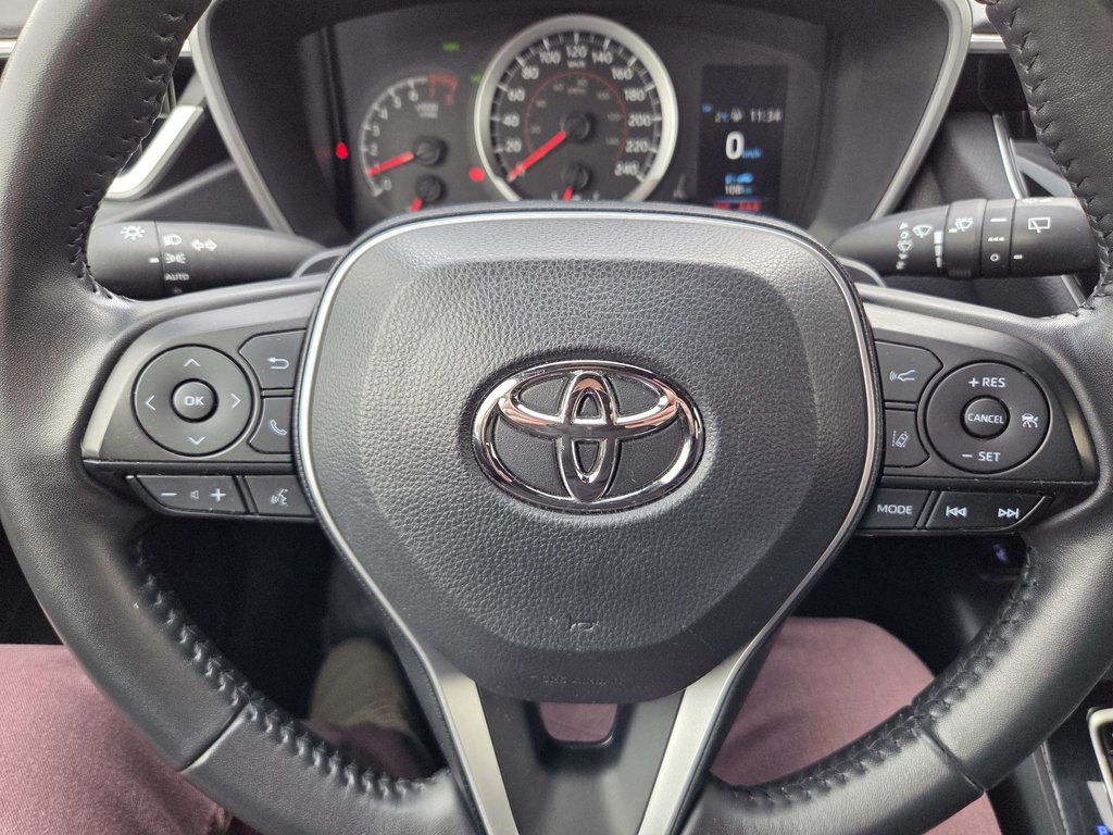 2021 Toyota Corolla Hatchback SE in Mont-Laurier, Quebec - 16 - w1024h768px