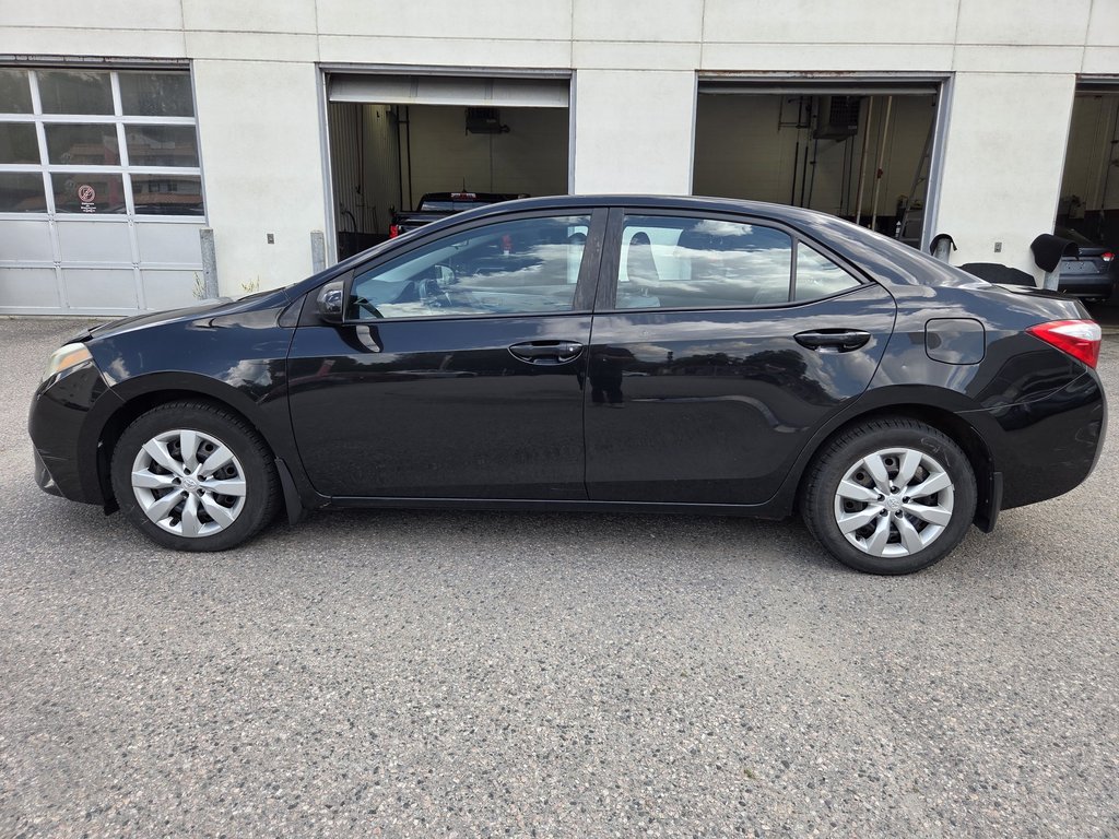 Toyota Corolla LE (A/C) 2015 à Mont-Laurier, Québec - 8 - w1024h768px
