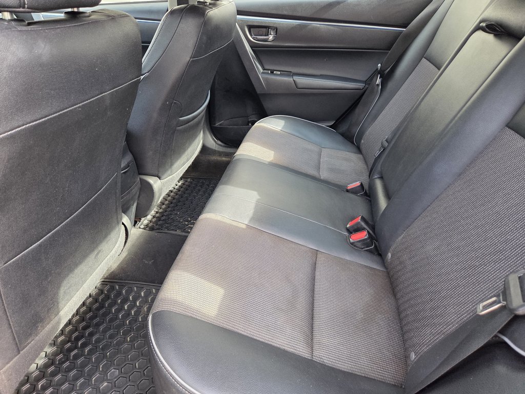 2016 Toyota Corolla SE in Mont-Laurier, Quebec - 13 - w1024h768px