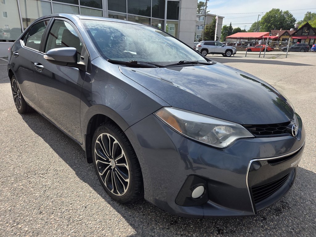 2016 Toyota Corolla SE in Mont-Laurier, Quebec - 3 - w1024h768px