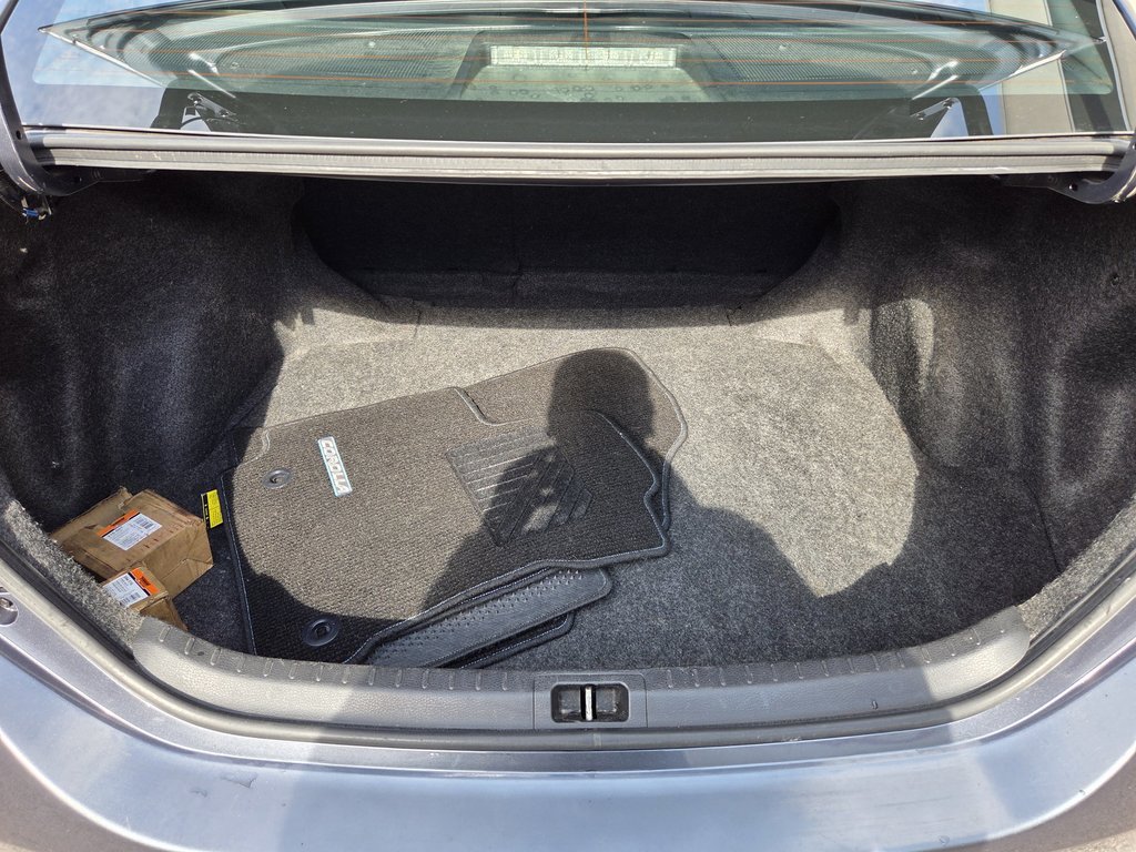 2016 Toyota Corolla SE in Mont-Laurier, Quebec - 7 - w1024h768px