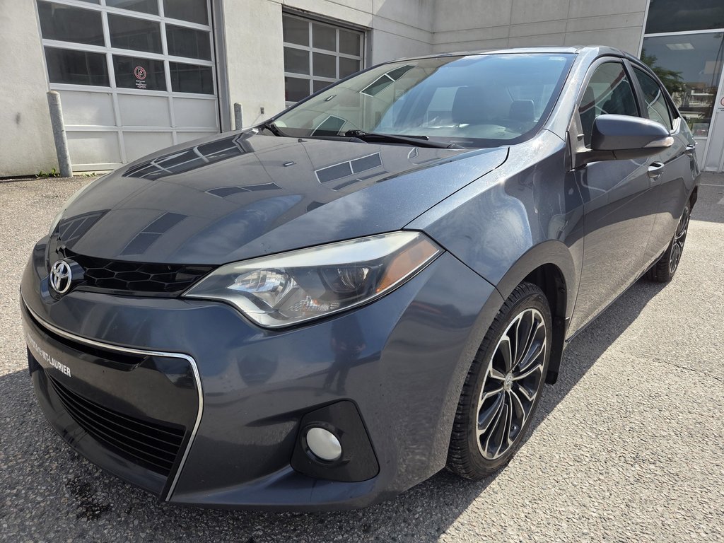 2016 Toyota Corolla SE in Mont-Laurier, Quebec - 1 - w1024h768px