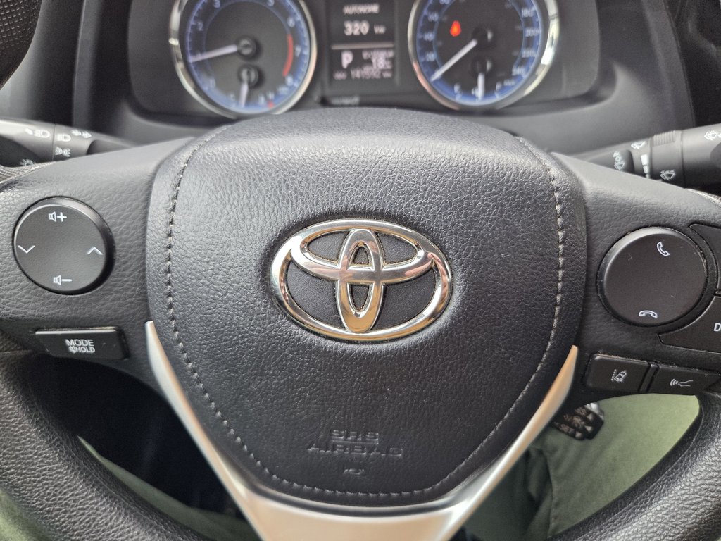 2018 Toyota Corolla LE (A/C) in Mont-Laurier, Quebec - 19 - w1024h768px