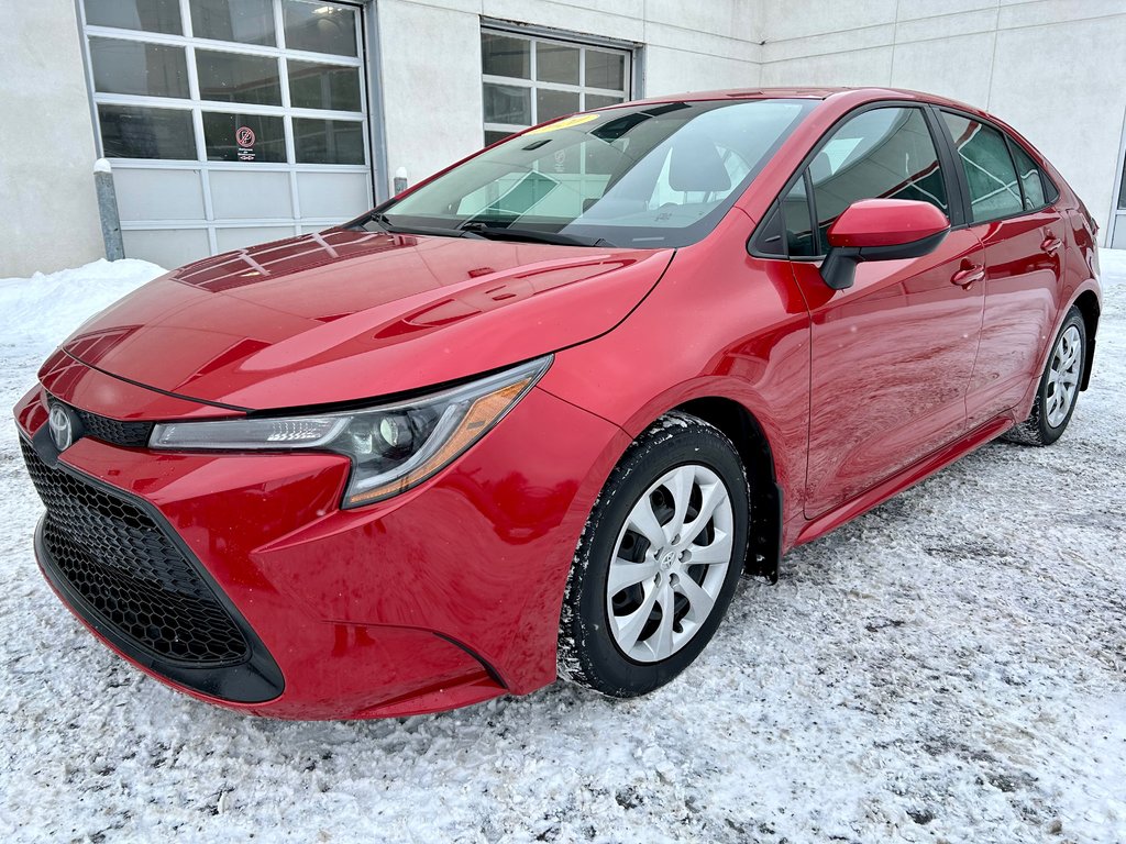 2020 Toyota Corolla LE (A/C) in Mont-Laurier, Quebec - 1 - w1024h768px