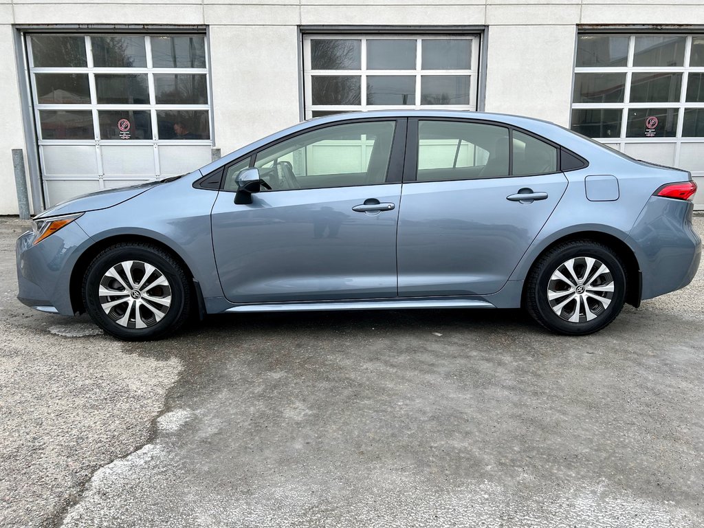 2022 Toyota Corolla Hybride in Mont-Laurier, Quebec - 8 - w1024h768px