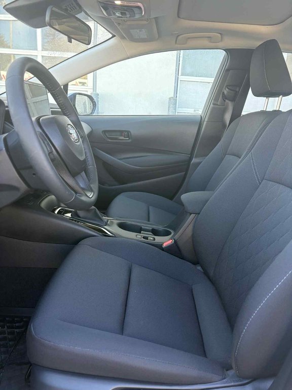 Toyota Corolla Le+ (A/C) 2025 à Mont-Laurier, Québec - 9 - w1024h768px