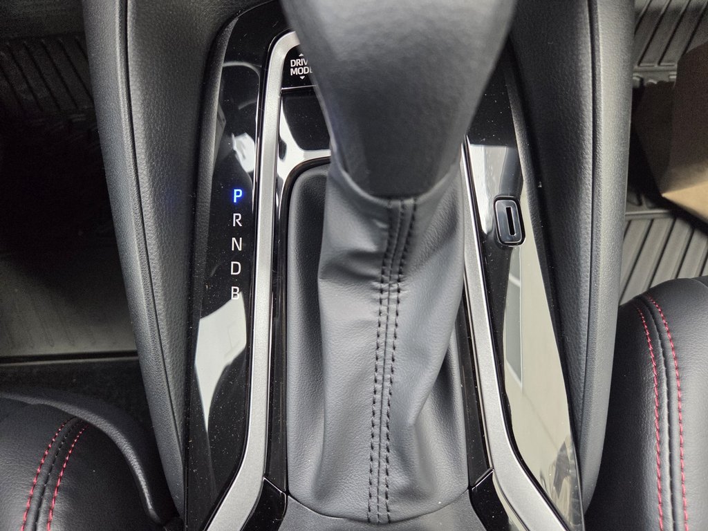 Toyota COROLLA HYBRIDE XSE 2026 à Mont-Laurier, Québec - 14 - w1024h768px