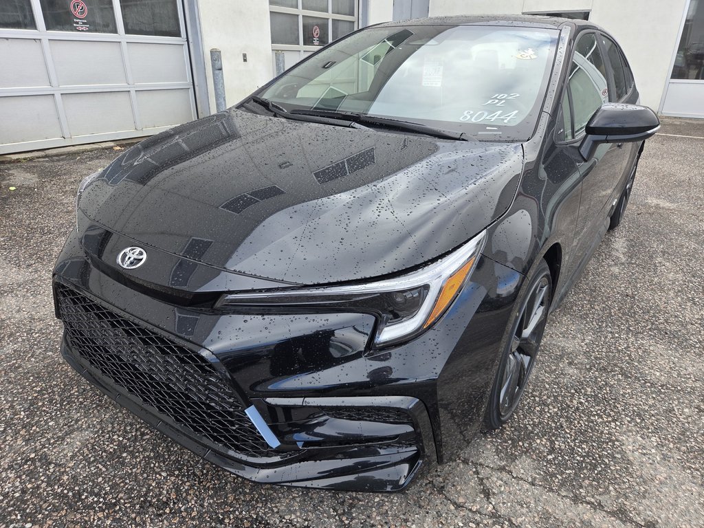 Toyota COROLLA HYBRIDE XSE 2026 à Mont-Laurier, Québec - 1 - w1024h768px