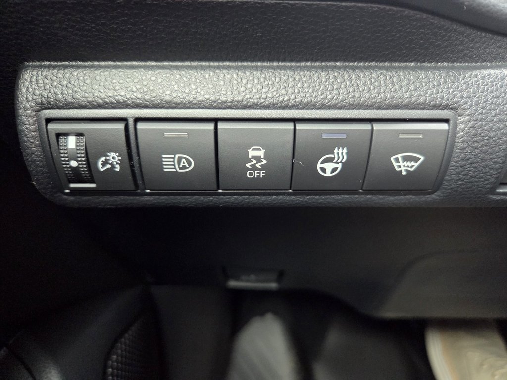 Toyota COROLLA HYBRIDE XSE 2026 à Mont-Laurier, Québec - 13 - w1024h768px