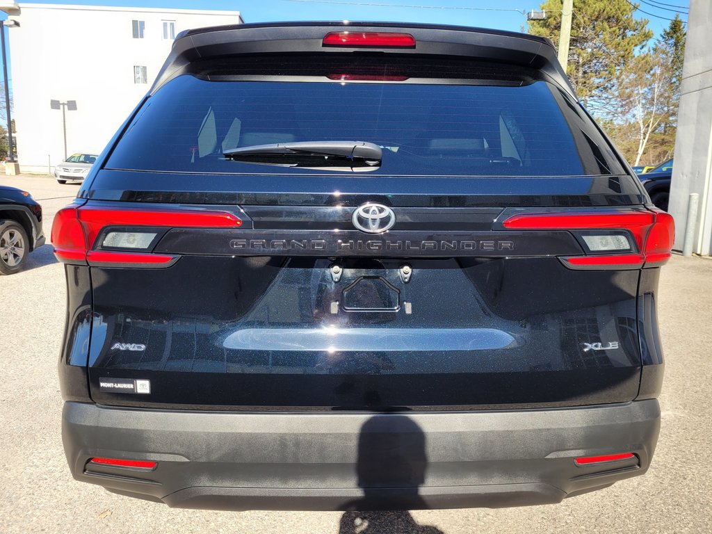 Toyota Grand Highlander XLE (AWD) 2024 à Mont-Laurier, Québec - 6 - w1024h768px